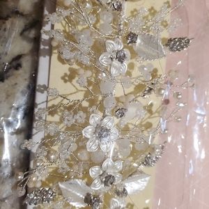 Brand new bridal Headpiece